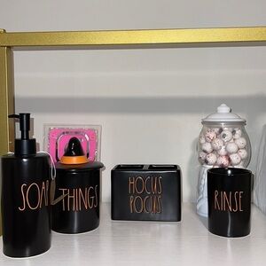 RAE DUNN HALLOWEEN BATHROOM SET